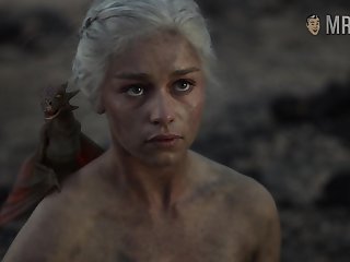 Check out this burnt but alive stunner Emilia Clarke flashing tits